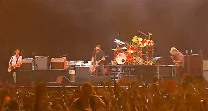 Foo Fighters Live @ Lollapalooza 2012 foofighers_looapalooza 