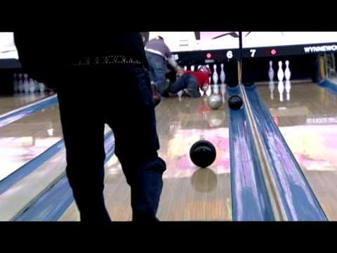 Bowling-Trickshots im Skatepark lyteCache.php?origThumbUrl=https%3A%2F%2Fi.ytimg.com%2Fvi%2F2w7Fxoeo_Qk%2F0 