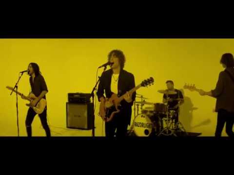 Razorlight sind mit vier neuen Songs zurück lyteCache.php?origThumbUrl=https%3A%2F%2Fi.ytimg.com%2Fvi%2F3FhP50-CVa8%2F0 