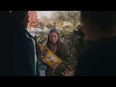 John Lewis Christmas Ad 2022: "The Beginner" lyteCache.php?origThumbUrl=https%3A%2F%2Fi.ytimg.com%2Fvi%2F4ufmdOMHIaw%2F0 