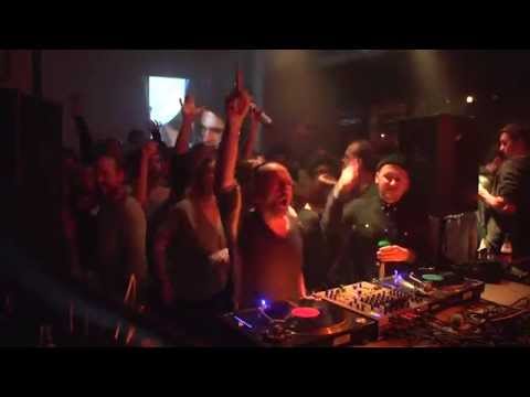 90er-Musik im Boiler Room lyteCache.php?origThumbUrl=https%3A%2F%2Fi.ytimg.com%2Fvi%2F5fTVqirJfXE%2F0 