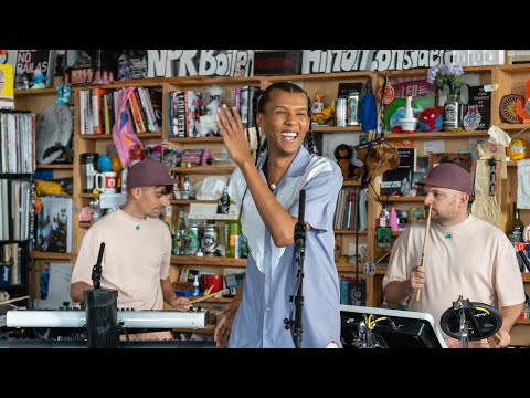 Tiny Desk Concert: Stromae lyteCache.php?origThumbUrl=https%3A%2F%2Fi.ytimg.com%2Fvi%2F6dkDepLX0rk%2F0 