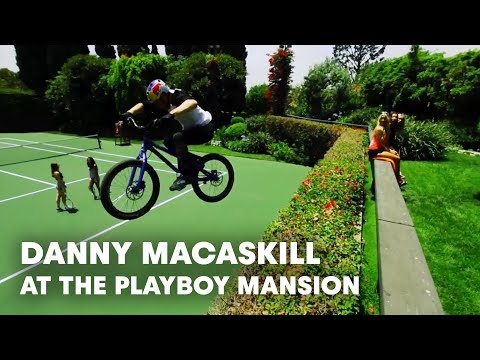 Danny MacAskill in der Playboy-Mansion lyteCache.php?origThumbUrl=https%3A%2F%2Fi.ytimg.com%2Fvi%2F7KPU7DWRe1Y%2F0 