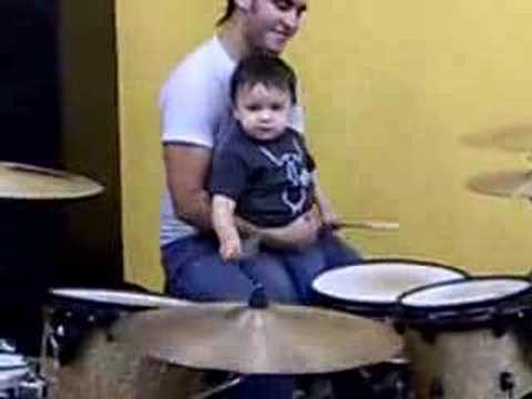 2-jährige Drummer  lyteCache.php?origThumbUrl=https%3A%2F%2Fi.ytimg.com%2Fvi%2F7h0zNQ3ZUW0%2F0 