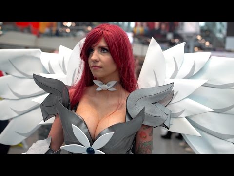 Cosplay at New York Comic Con 2016 lyteCache.php?origThumbUrl=https%3A%2F%2Fi.ytimg.com%2Fvi%2F871A8JwC-NY%2F0 