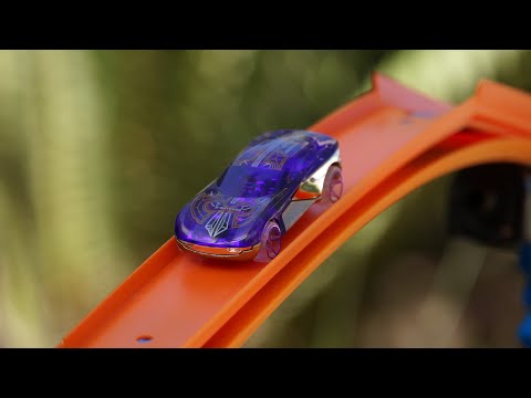 Hot-Wheels-Achterbahn quer durch den Garten lyteCache.php?origThumbUrl=https%3A%2F%2Fi.ytimg.com%2Fvi%2FB6fTMf4VwRY%2F0 