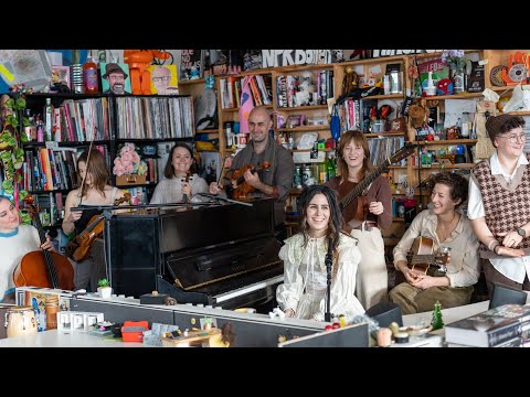 Tiny Desk Concert: dodie lyteCache.php?origThumbUrl=https%3A%2F%2Fi.ytimg.com%2Fvi%2FCG3XDu8aAf8%2F0 