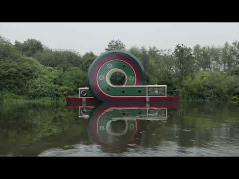 Kanalboot mit Looping von Alex Chinneck lyteCache.php?origThumbUrl=https%3A%2F%2Fi.ytimg.com%2Fvi%2FFHiSunbItu8%2F0 