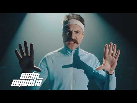 Royal Republic - "Ain't Got Time" (Musikvideo) lyteCache.php?origThumbUrl=https%3A%2F%2Fi.ytimg.com%2Fvi%2FFk9X7I-_YdY%2F0 