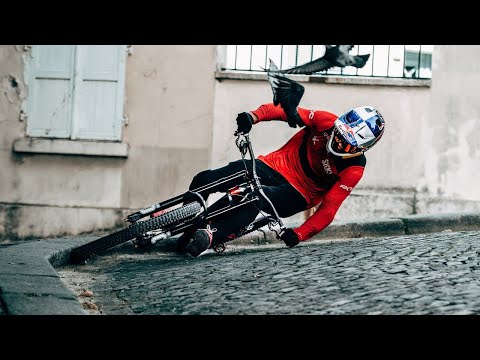 Fabio Wibmer rast mit Mountainbike durch Lyon und Paris lyteCache.php?origThumbUrl=https%3A%2F%2Fi.ytimg.com%2Fvi%2FJk7rliZpuSs%2F0 