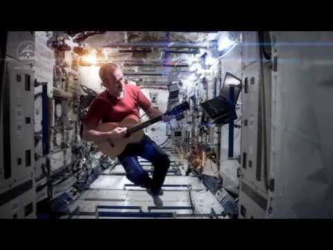 ISS-Astronaut Hadfield - Space Oddity (Bowie Cover) lyteCache.php?origThumbUrl=https%3A%2F%2Fi.ytimg.com%2Fvi%2FKaOC9danxNo%2F0 