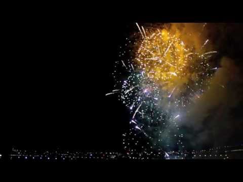 Feuerwerk in rückwärtiger Zeitlupe lyteCache.php?origThumbUrl=https%3A%2F%2Fi.ytimg.com%2Fvi%2FKoMAUezEKYI%2F0 