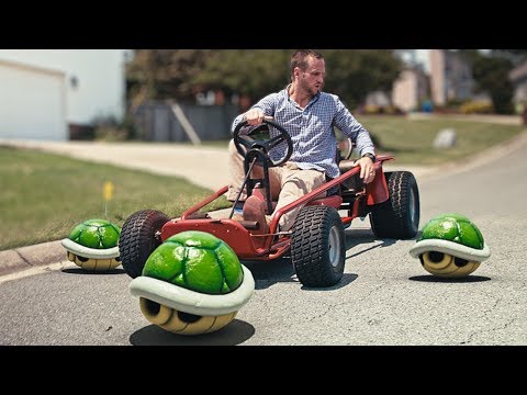 Und plötzlich sitzt du in einem echten Mario Kart lyteCache.php?origThumbUrl=https%3A%2F%2Fi.ytimg.com%2Fvi%2FOQOgRDztODM%2F0 