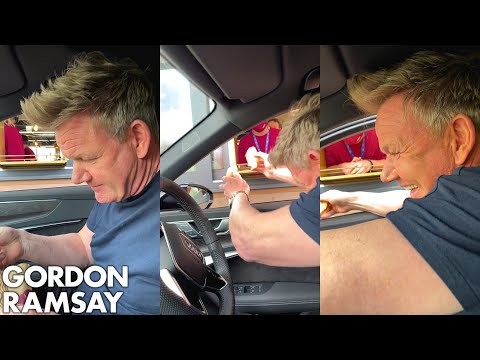 Gordon Ramsay bestellt und bewertet Essen im Drive-Thru lyteCache.php?origThumbUrl=https%3A%2F%2Fi.ytimg.com%2Fvi%2FPOVcd1b4v6Y%2F0 