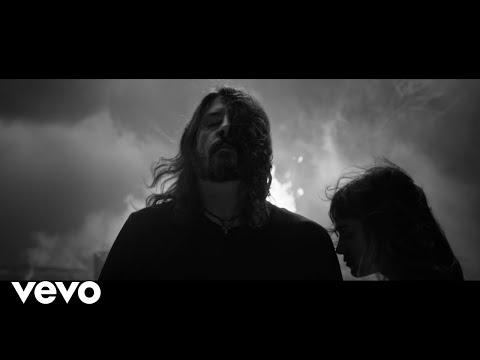 Musikvideo: Foo Fighters - "Shame Shame" lyteCache.php?origThumbUrl=https%3A%2F%2Fi.ytimg.com%2Fvi%2FR1G6-RUz3OA%2F0 