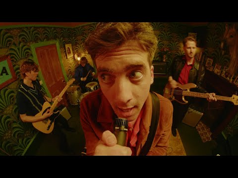 Musikvideo: Circa Waves - "Hell On Earth" lyteCache.php?origThumbUrl=https%3A%2F%2Fi.ytimg.com%2Fvi%2FSsfehwAswMc%2F0 