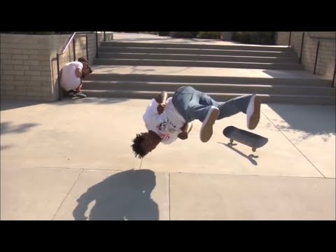 Die unheimlich guten Fälle des Skateboarders Na-Kel Smith lyteCache.php?origThumbUrl=https%3A%2F%2Fi.ytimg.com%2Fvi%2FUPVnx3IJWVA%2F0 