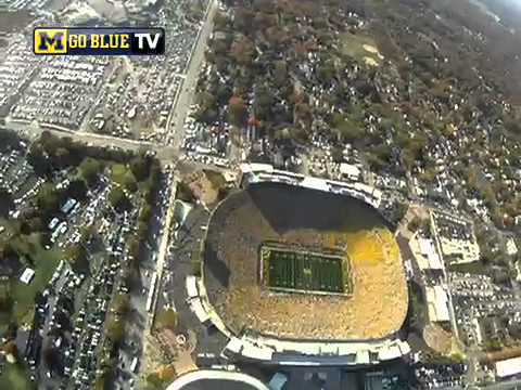 Fallschirmsprung ins Footballstadion lyteCache.php?origThumbUrl=https%3A%2F%2Fi.ytimg.com%2Fvi%2FUnJX2FiW-ik%2F0 