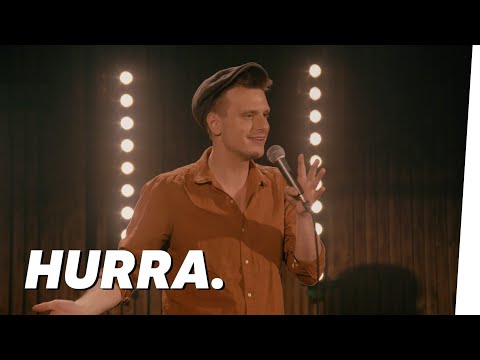 Richtig gute Comedy: "Hurra." von Moritz Neumeier lyteCache.php?origThumbUrl=https%3A%2F%2Fi.ytimg.com%2Fvi%2FVKhGQetWPjs%2F0 