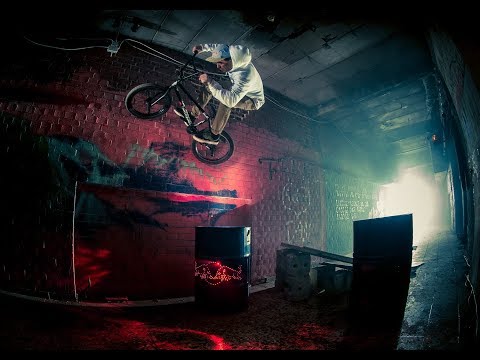 BMX trifft auf Stranger Things lyteCache.php?origThumbUrl=https%3A%2F%2Fi.ytimg.com%2Fvi%2FVvOv1ieMzVc%2F0 