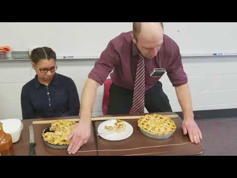 Mathelehrer ertanzt sich Kuchen und erklärt dann Pi daran lyteCache.php?origThumbUrl=https%3A%2F%2Fi.ytimg.com%2Fvi%2FWuYzBmDCPcg%2F0 