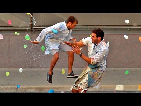 Wasserballonschlacht in Slowmotion lyteCache.php?origThumbUrl=https%3A%2F%2Fi.ytimg.com%2Fvi%2FXz5z1hBxejg%2F0 