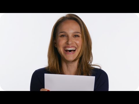 Natalie Portman versucht, ihre alten Interviewantworten zu erraten lyteCache.php?origThumbUrl=https%3A%2F%2Fi.ytimg.com%2Fvi%2F_NKXqc5vAN8%2F0 