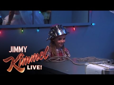 Jimmy Kimmel Lie Detective Xmas-Edition lyteCache.php?origThumbUrl=https%3A%2F%2Fi.ytimg.com%2Fvi%2F__H7HRZkblY%2F0 