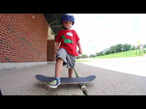 1. Skateboard-Trick eines 3-Jährigen lyteCache.php?origThumbUrl=https%3A%2F%2Fi.ytimg.com%2Fvi%2Fa7wra1f2E_4%2F0 