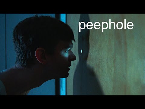 Horror-Kurzfilm: "Peephole" lyteCache.php?origThumbUrl=https%3A%2F%2Fi.ytimg.com%2Fvi%2FdKcOTr7N4lE%2F0 