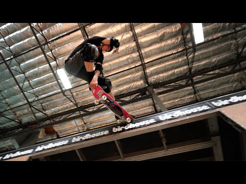 Neuer Skateboarding-Part von Tony Hawk (im Alter von 55 Jahren) lyteCache.php?origThumbUrl=https%3A%2F%2Fi.ytimg.com%2Fvi%2FhdlcFg4-6sM%2F0 