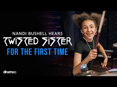 Nandi Bushell spielt Twisted Sister, ohne den Song zu kennen lyteCache.php?origThumbUrl=https%3A%2F%2Fi.ytimg.com%2Fvi%2FkpwF98LkOik%2F0 