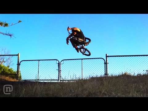 BMX Slowmotion lyteCache.php?origThumbUrl=https%3A%2F%2Fi.ytimg.com%2Fvi%2FlOKjQV17uxU%2F0 