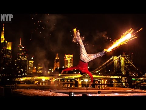 Feuerwerk-Breakdance lyteCache.php?origThumbUrl=https%3A%2F%2Fi.ytimg.com%2Fvi%2FmSwkIzqPw2g%2F0 