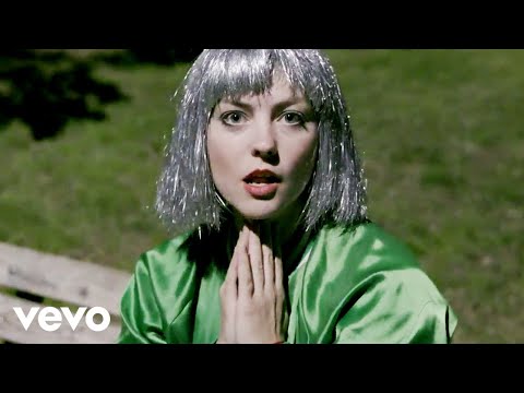 Angel Olsen - Shut Up Kiss Me lyteCache.php?origThumbUrl=https%3A%2F%2Fi.ytimg.com%2Fvi%2FnleRCBhLr3k%2F0 