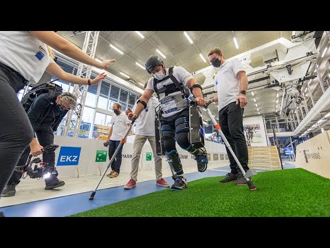 Der "CYBATHLON" sind die olympischen Alltags-Spiele für Leute mit technischen Prothesen lyteCache.php?origThumbUrl=https%3A%2F%2Fi.ytimg.com%2Fvi%2FowMz11C1-mc%2F0 