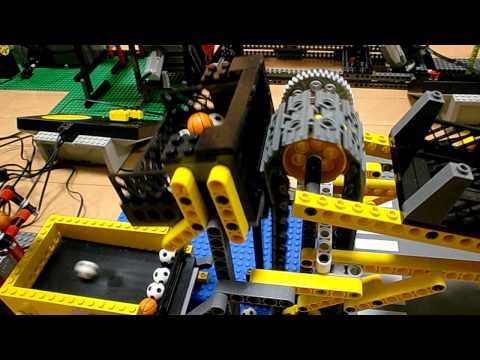 LEGO-Technik-Maschine: Kreislauf der Bälle lyteCache.php?origThumbUrl=https%3A%2F%2Fi.ytimg.com%2Fvi%2FrWd3vgLaA_M%2F0 