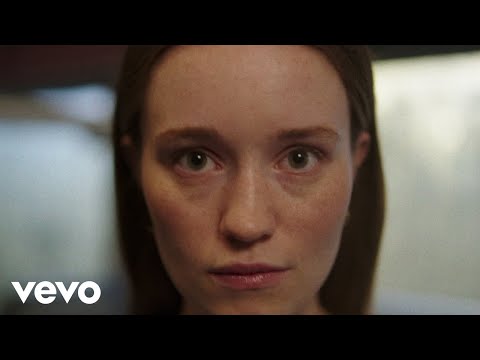 Musikvideo: Sigrid - "Burning Bridges" lyteCache.php?origThumbUrl=https%3A%2F%2Fi.ytimg.com%2Fvi%2FudRAIF6MOm8%2F0 