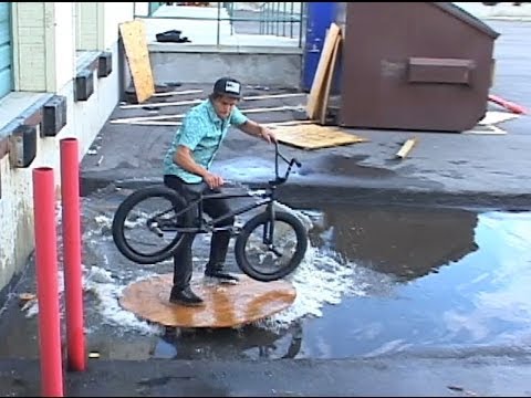 Originelle BMX-Tricks von Tate Roskelley lyteCache.php?origThumbUrl=https%3A%2F%2Fi.ytimg.com%2Fvi%2Fv7FGGkVxH9M%2F0 