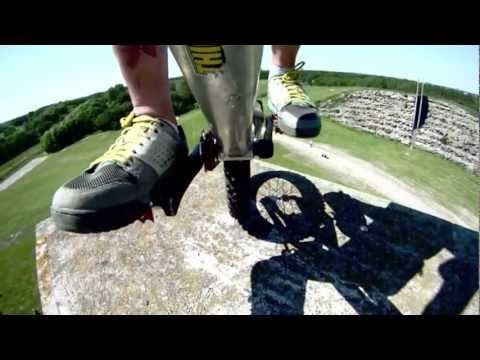 Mit dem BMX die Kletterwand runter lyteCache.php?origThumbUrl=https%3A%2F%2Fi.ytimg.com%2Fvi%2Fv_fom9h8CB0%2F0 