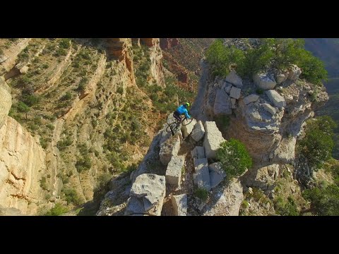 Vittorio Brumotti springt mit seinem Rad durch den Grand Canyon lyteCache.php?origThumbUrl=https%3A%2F%2Fi.ytimg.com%2Fvi%2FvcjIhn5sVKQ%2F0 