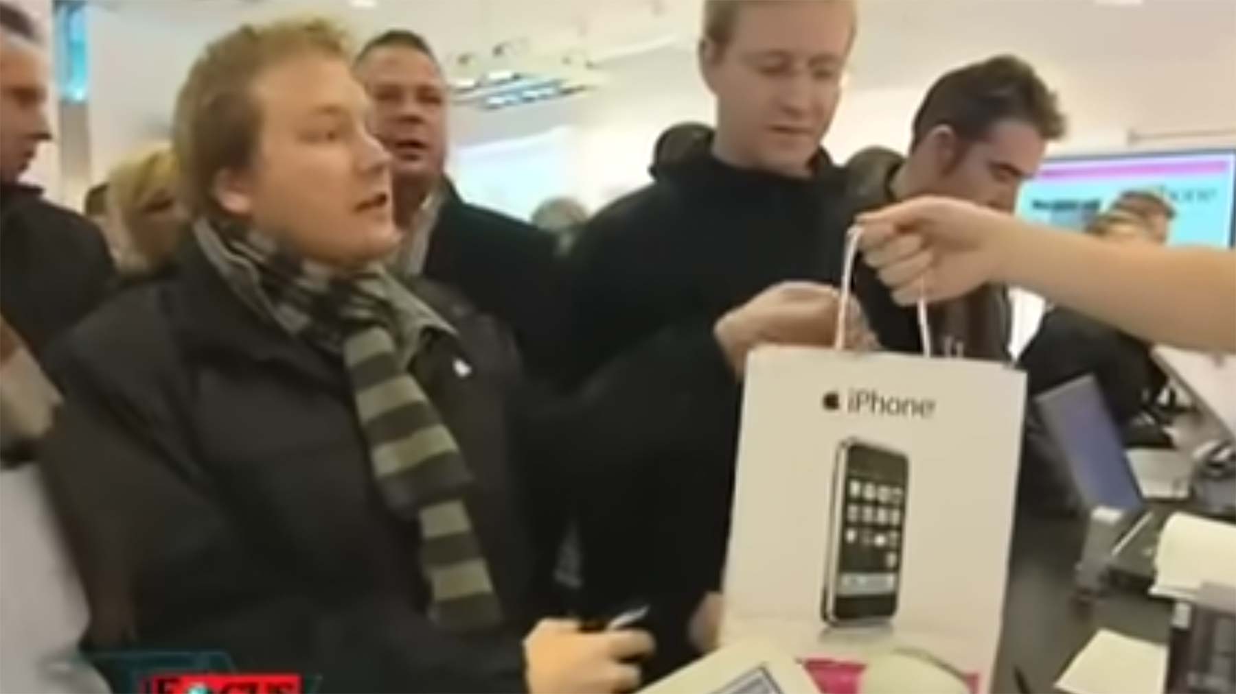 TV-Beitrag zum Verkaufsstart des 1. iPhones in Deutschland
