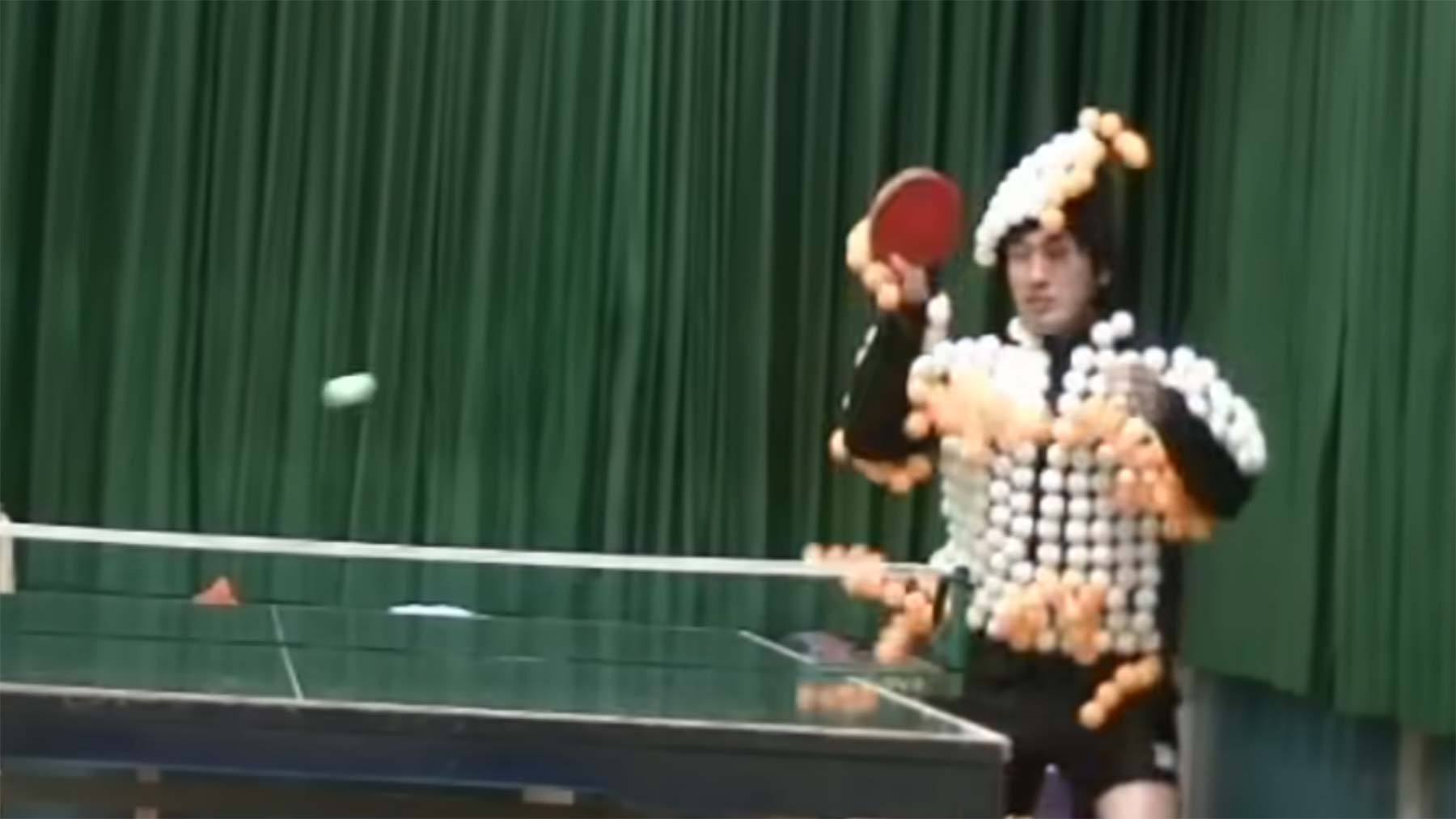 Lustiges Tischtennis-Video ping-pong-carnival 