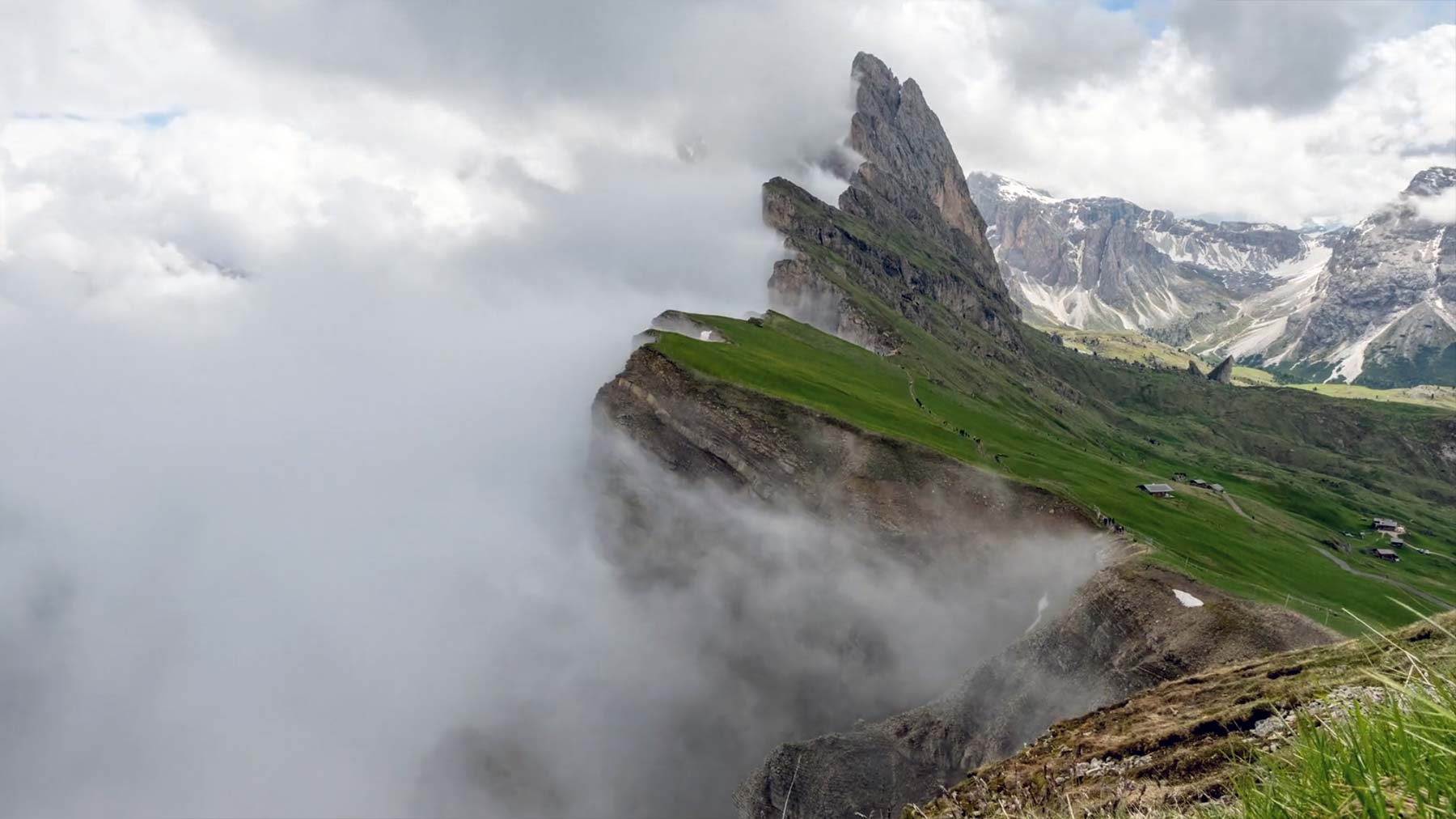 Timelapse: Die Dolomiten in 8K